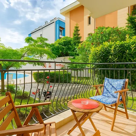 Rose Village Private * Sluneční pobřeží